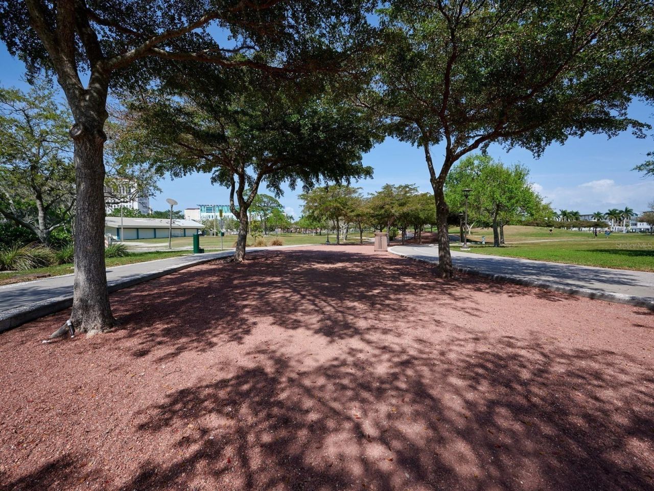 516 Laurel Park Drive, Sarasota, FL 34236 Photo