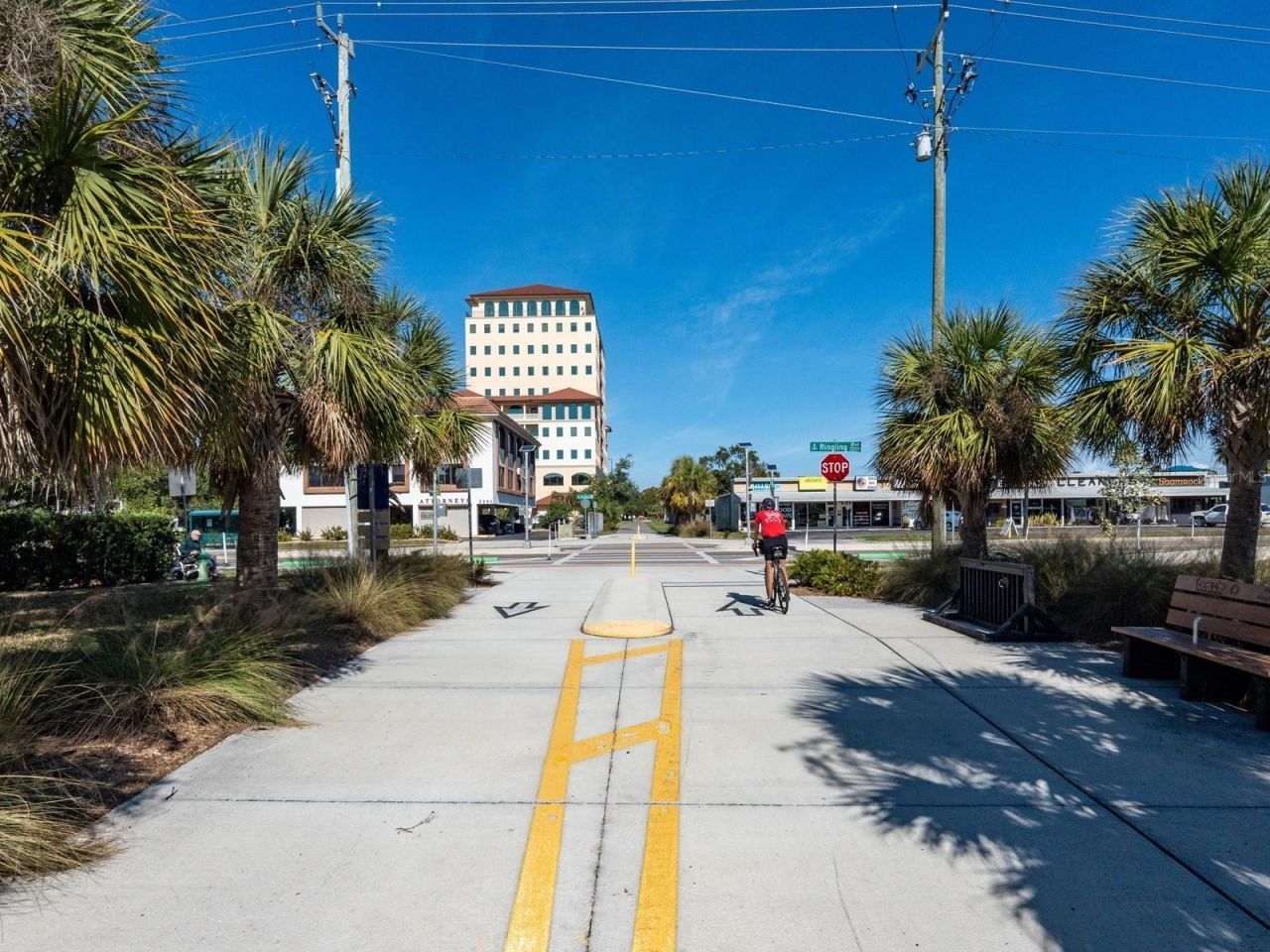 516 Laurel Park Drive, Sarasota, FL 34236 Photo