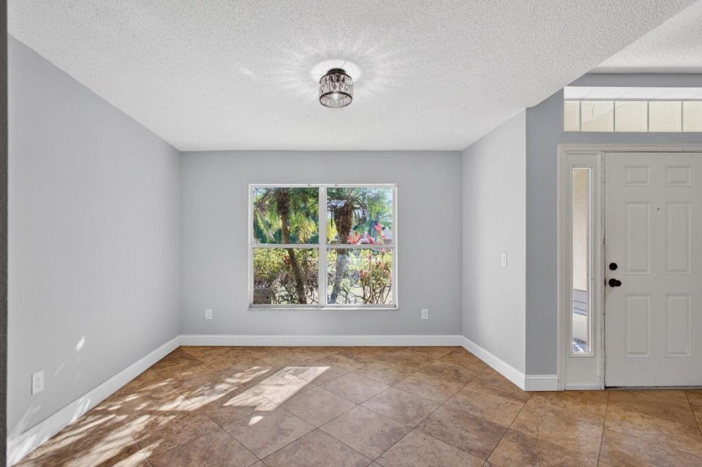 1941 SW Oakwood Rd, Port Saint Lucie, FL 34953 Photo