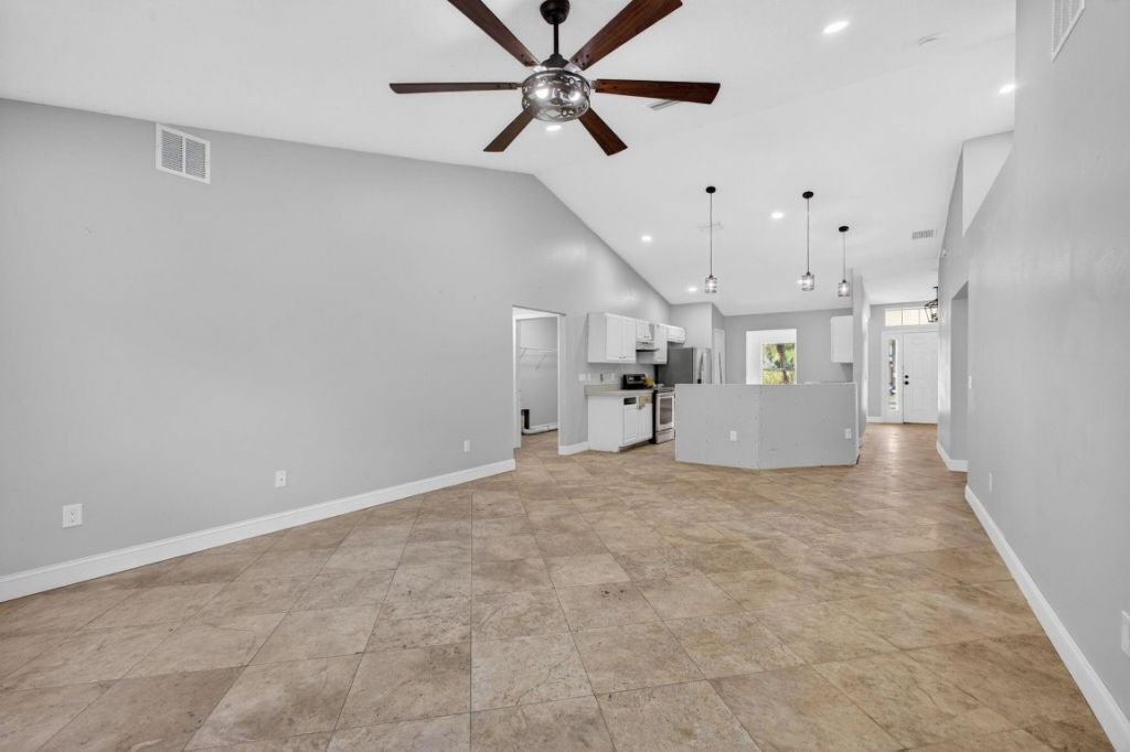 1941 SW Oakwood Rd, Port Saint Lucie, FL 34953 Photo