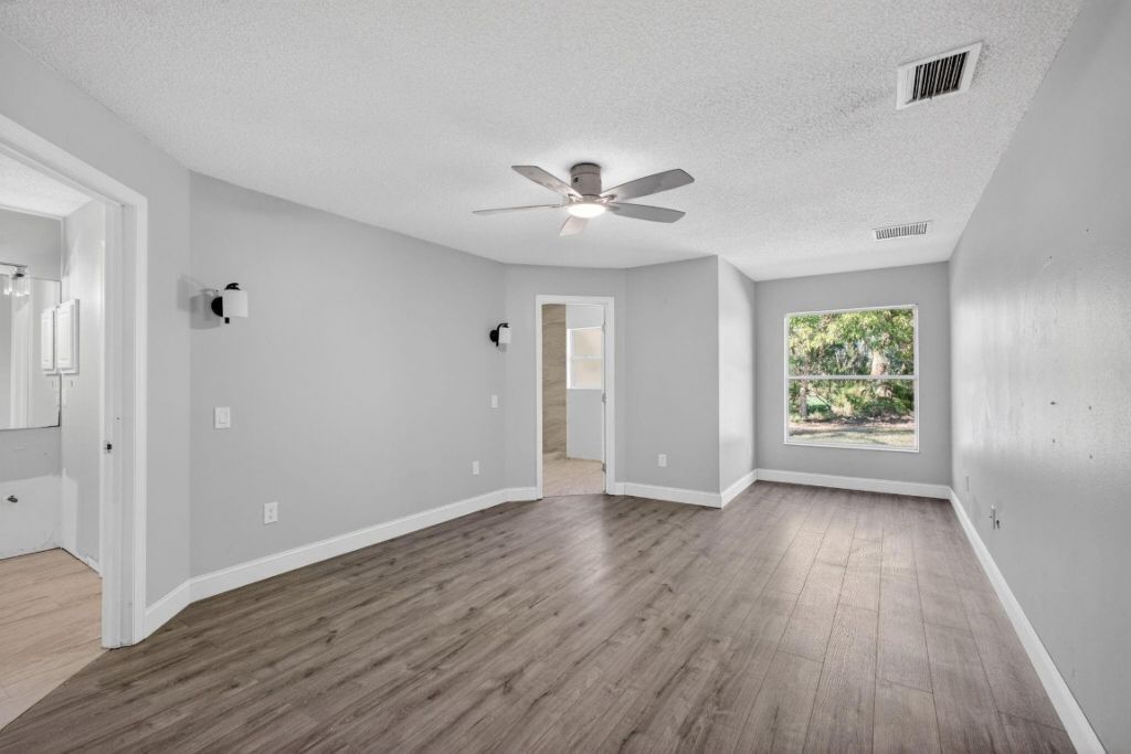 1941 SW Oakwood Rd, Port Saint Lucie, FL 34953 Photo