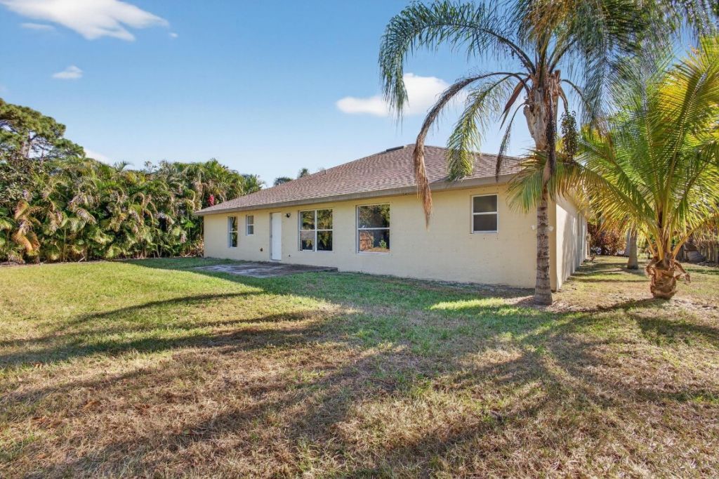 1941 SW Oakwood Rd, Port Saint Lucie, FL 34953 Photo