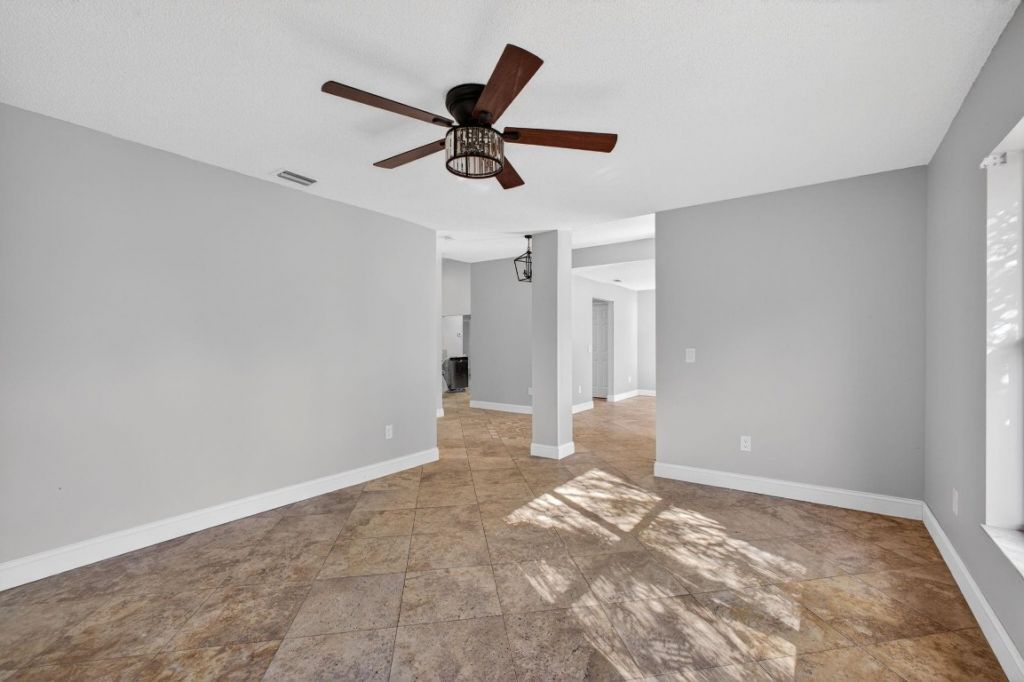 1941 SW Oakwood Rd, Port Saint Lucie, FL 34953 Photo