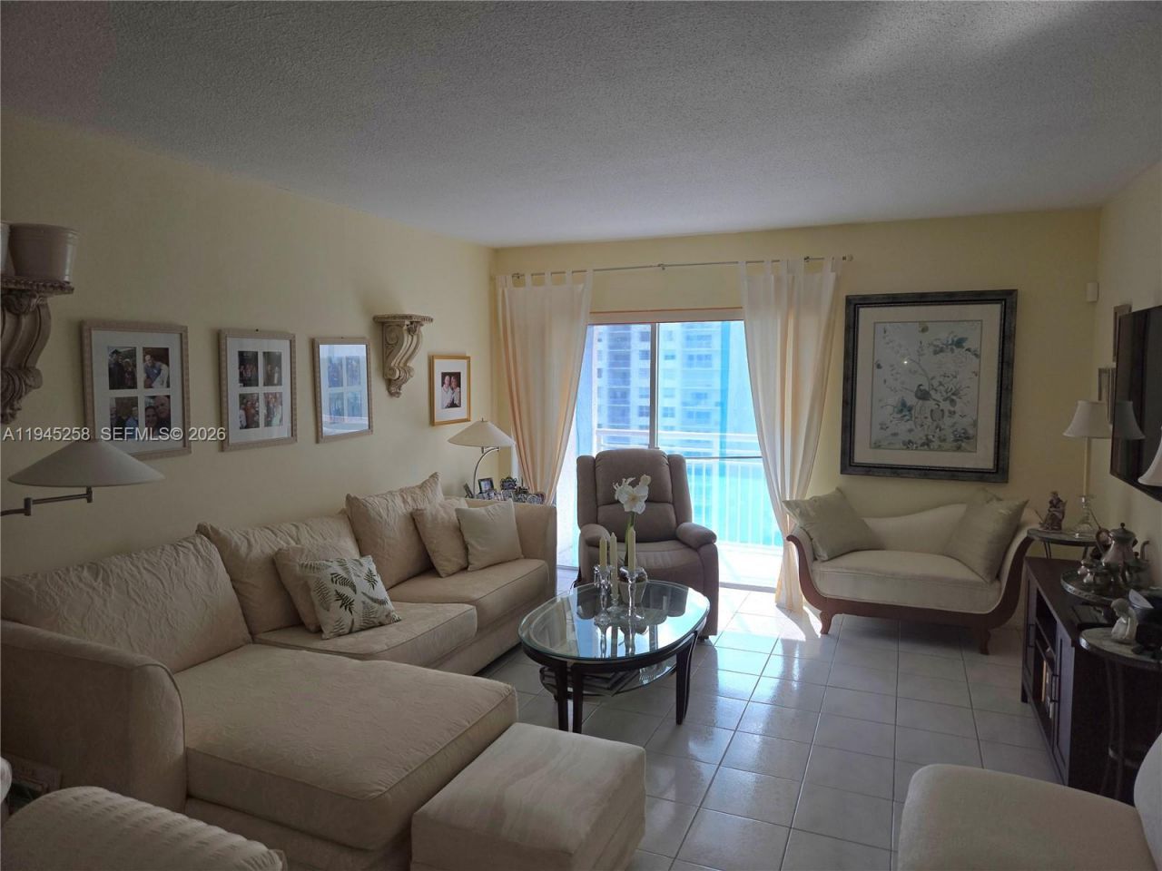 400 Kings Point Dr, Unit 1202, Sunny Isles Beach, FL 33160 Photo