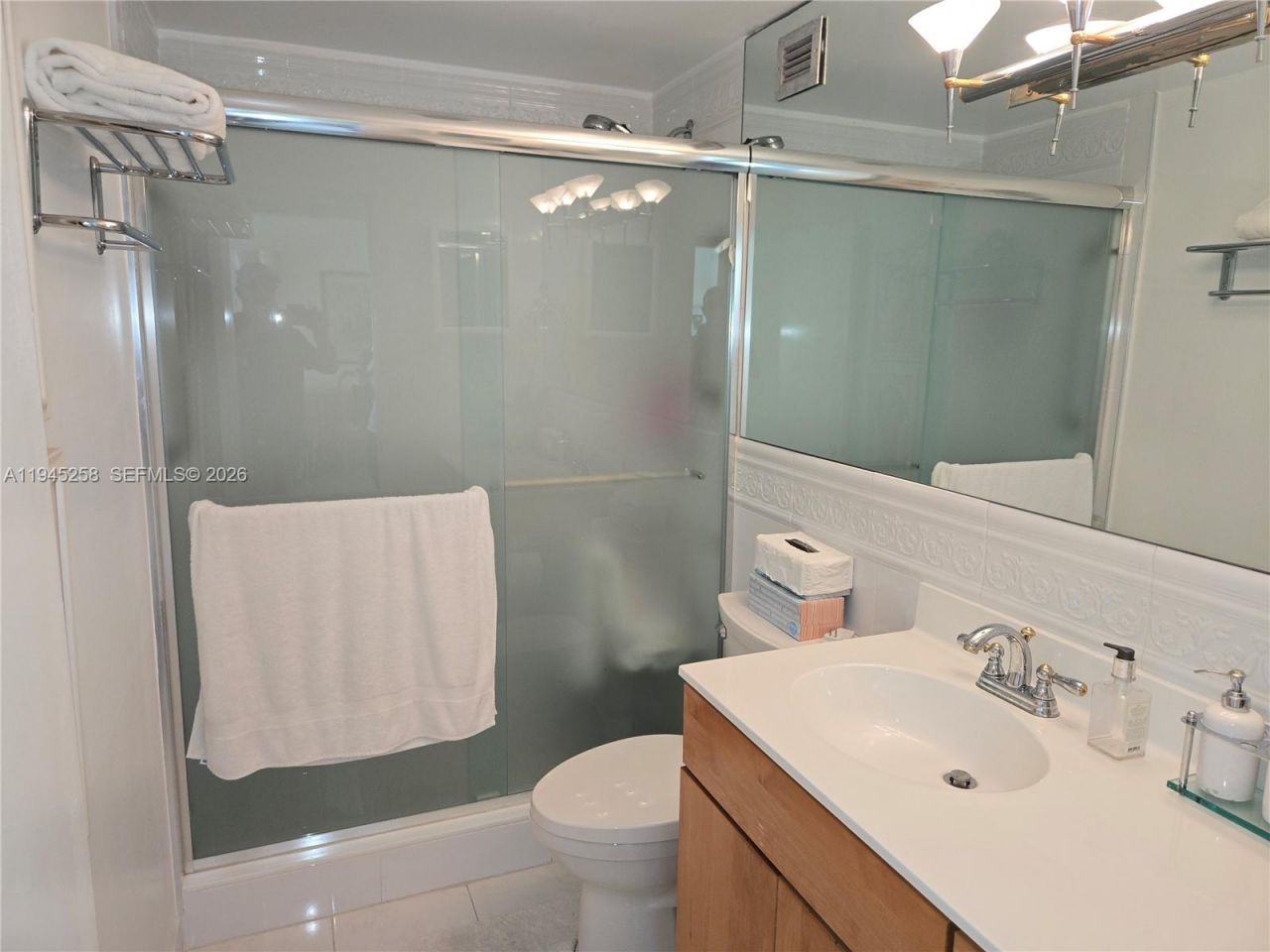 400 Kings Point Dr, Unit 1202, Sunny Isles Beach, FL 33160 Photo