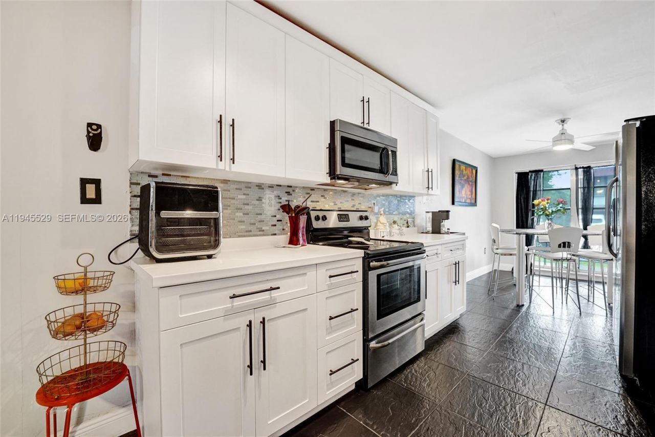 3301 Raleigh St, Unit 4E, Hollywood, FL 33021 Photo