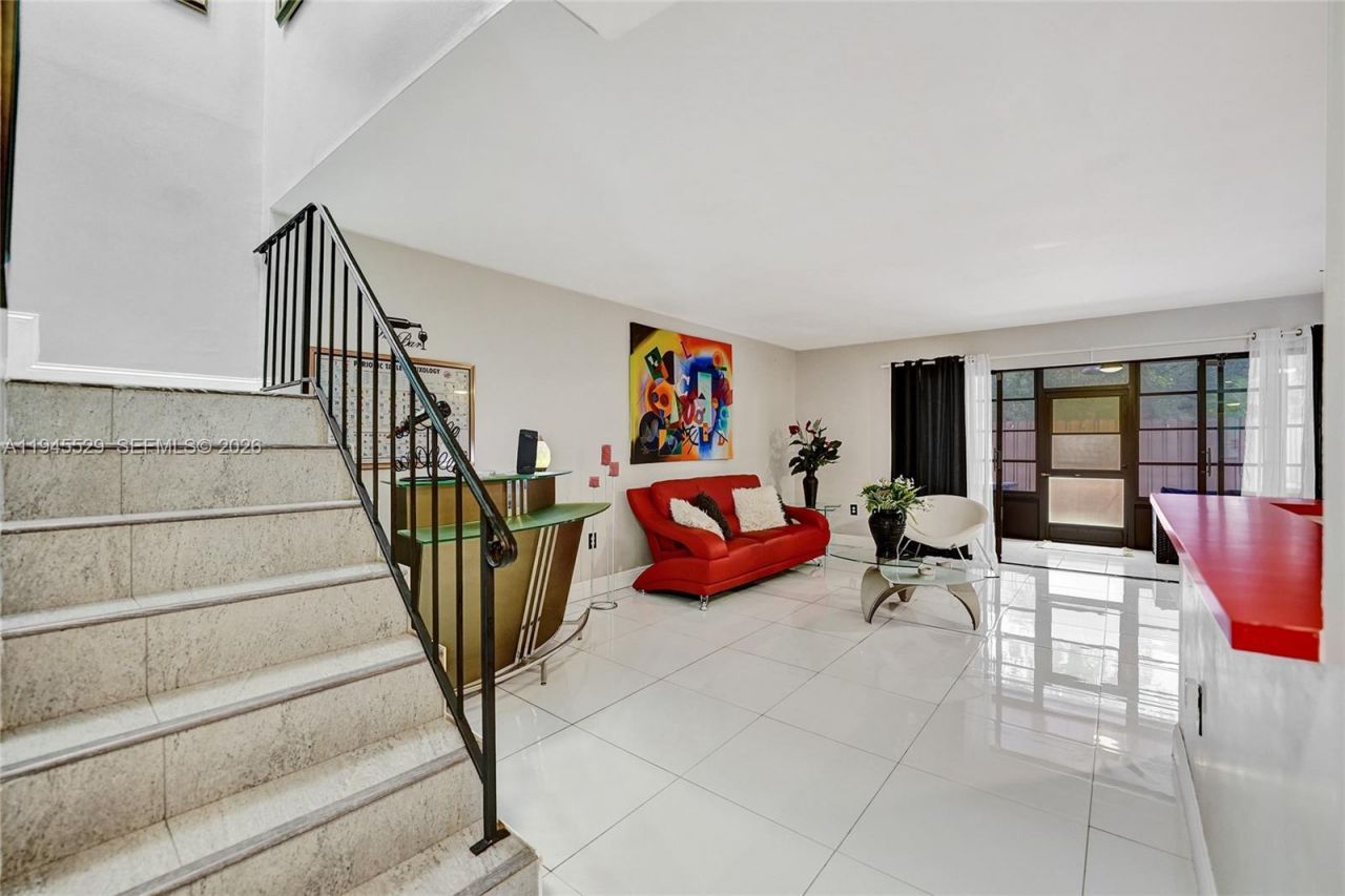 3301 Raleigh St, Unit 4E, Hollywood, FL 33021 Photo