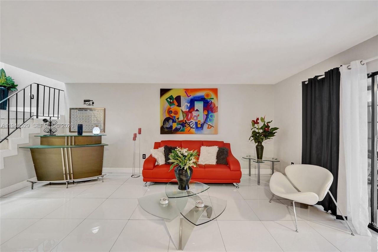 3301 Raleigh St, Unit 4E, Hollywood, FL 33021 Photo