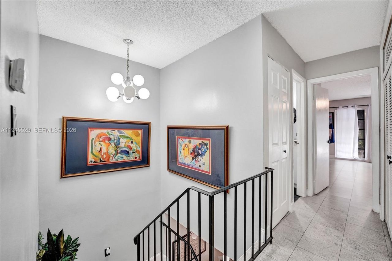 3301 Raleigh St, Unit 4E, Hollywood, FL 33021 Photo