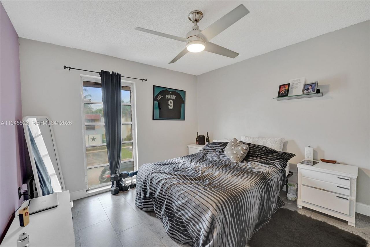 3301 Raleigh St, Unit 4E, Hollywood, FL 33021 Photo