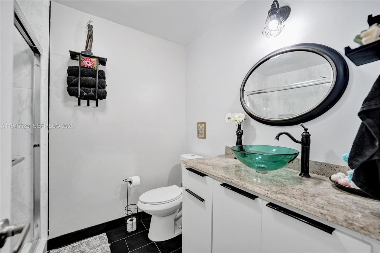 3301 Raleigh St, Unit 4E, Hollywood, FL 33021 Photo