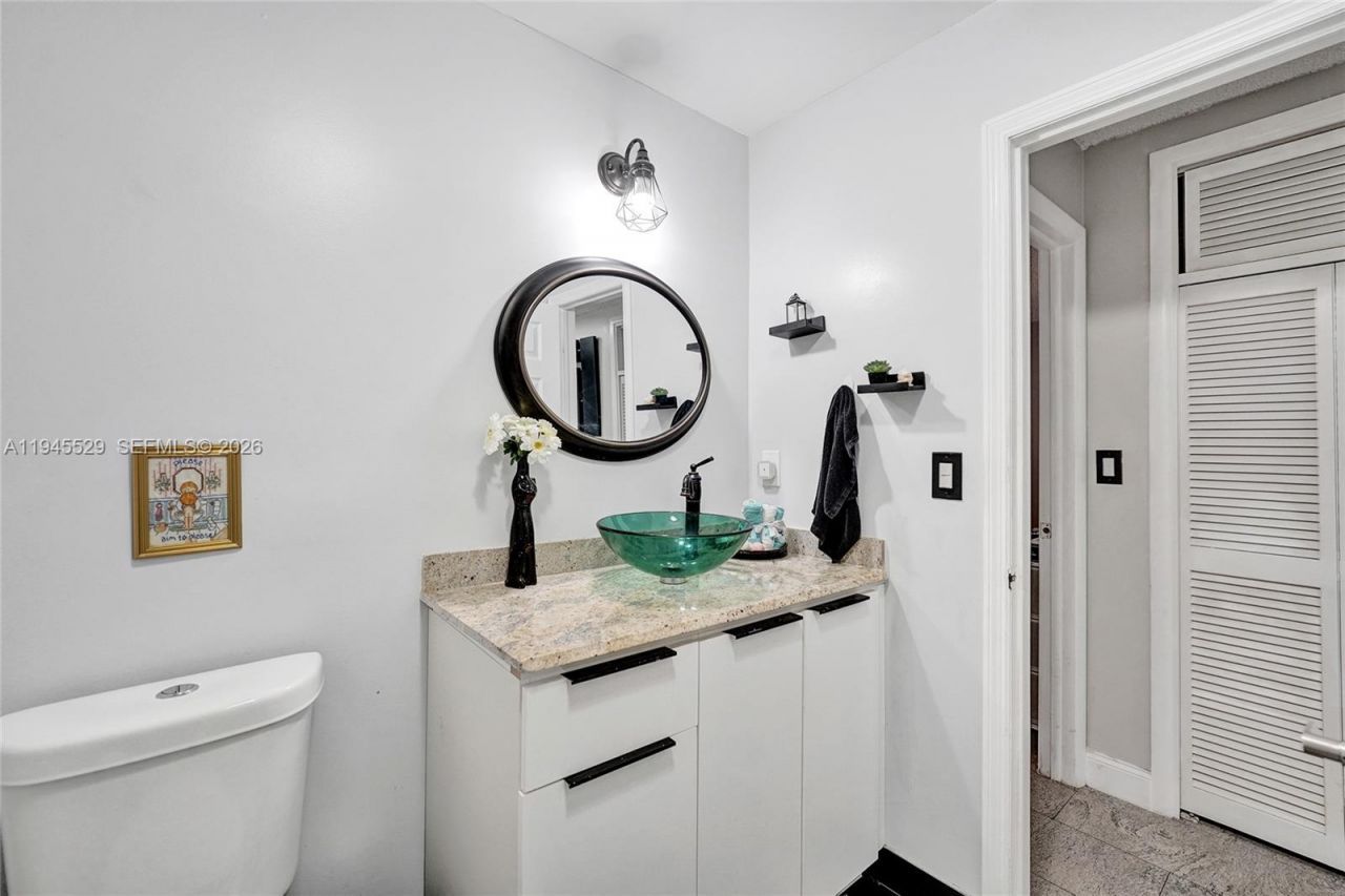 3301 Raleigh St, Unit 4E, Hollywood, FL 33021 Photo