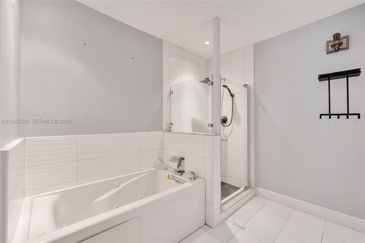 3301 Raleigh St, Unit 4E, Hollywood, FL 33021 Photo