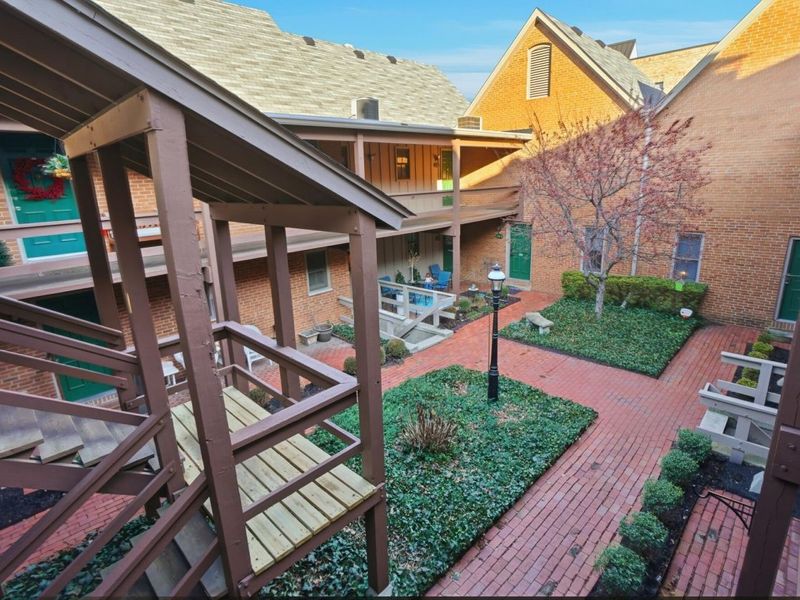 253 E Kossuth Street, Unit 253-H, Columbus, OH 43206 Photo 1