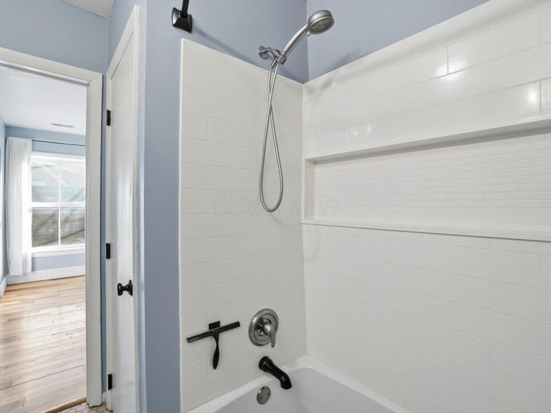 253 E Kossuth Street, Unit 253-H, Columbus, OH 43206 Photo 17