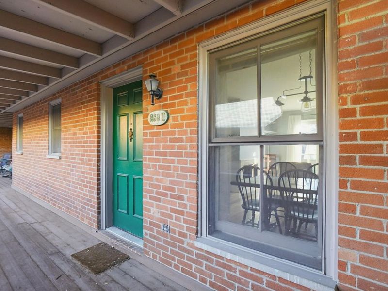 253 E Kossuth Street, Unit 253-H, Columbus, OH 43206 Photo 2