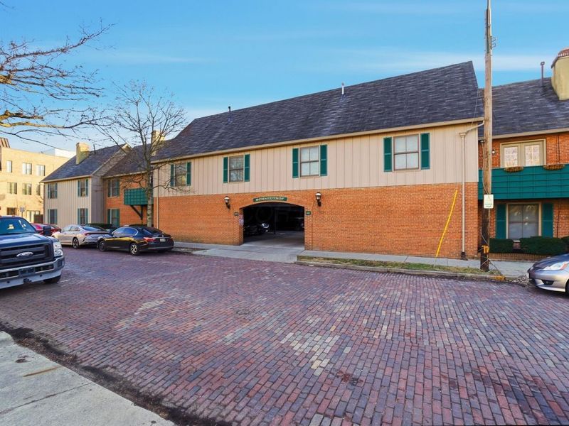 253 E Kossuth Street, Unit 253-H, Columbus, OH 43206 Photo 20