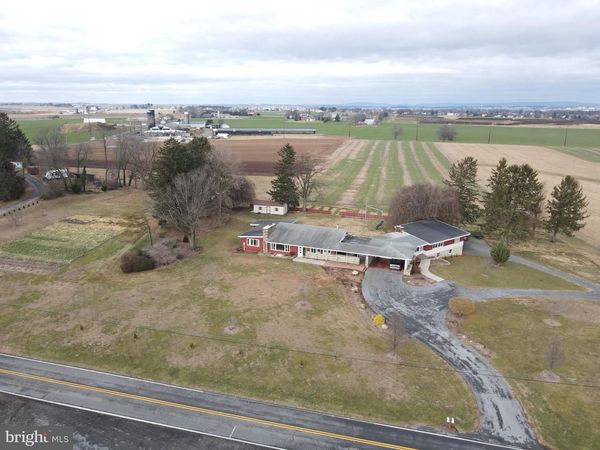 2361 LEABROOK ROAD, LANCASTER, PA 17601