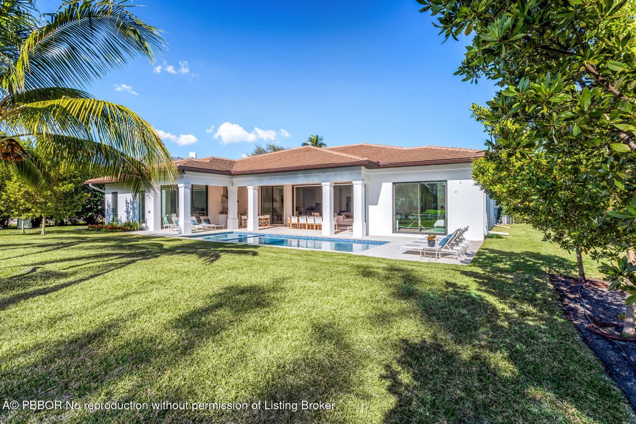 2719 Embassy Drive, West Palm Beach, FL 33401 Photo