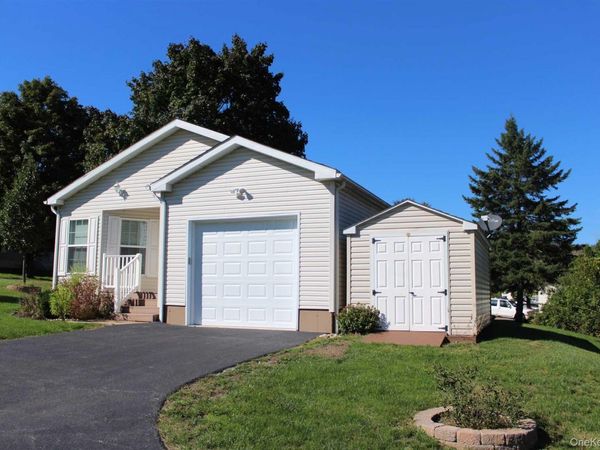 201 Brittany Terrace, Unit 201, Rock Tavern, NY 12575