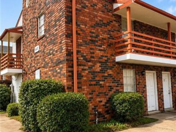 1617 NEWPORT Drive, Unit 23, Kenner, LA 70065