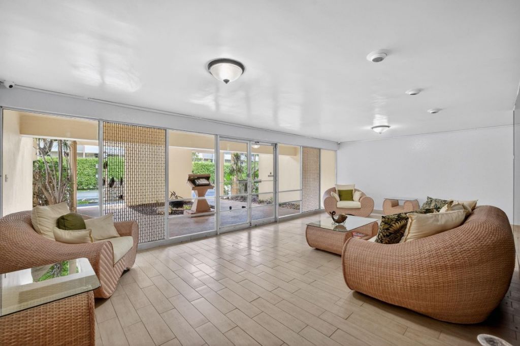 1700 SE 15th Street, Unit 308, Fort Lauderdale, FL 33316 Photo