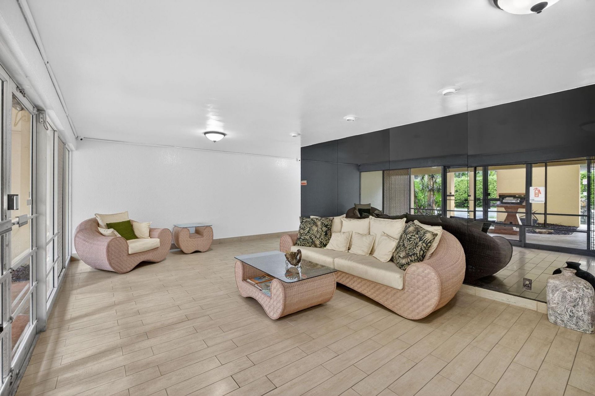 1700 SE 15th Street, Unit 308, Fort Lauderdale, FL 33316 Photo
