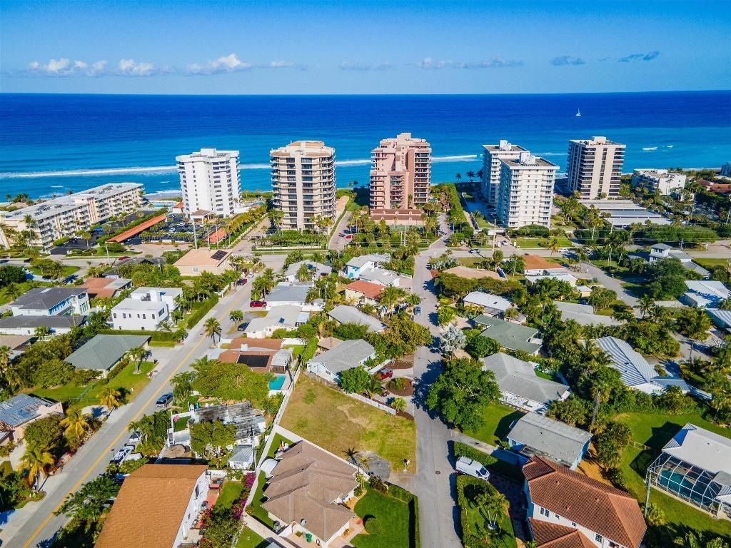 451 Neptune Road, Juno Beach, FL 33408 Photo