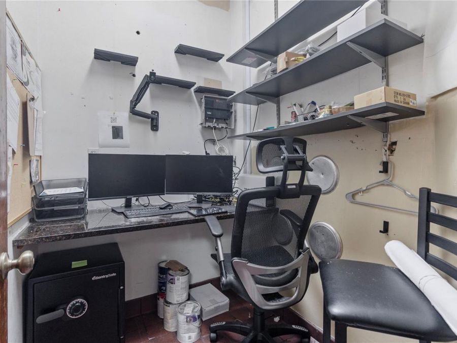 Property Image 25