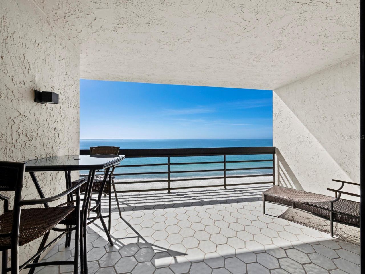 1135 Gulf Of Mexico Drive, Unit 605, Longboat Key, FL 34228 Photo