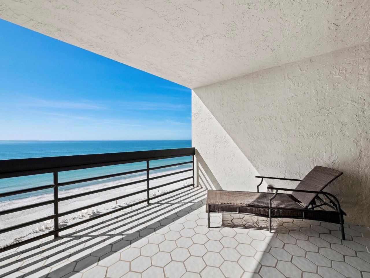 1135 Gulf Of Mexico Drive, Unit 605, Longboat Key, FL 34228 Photo