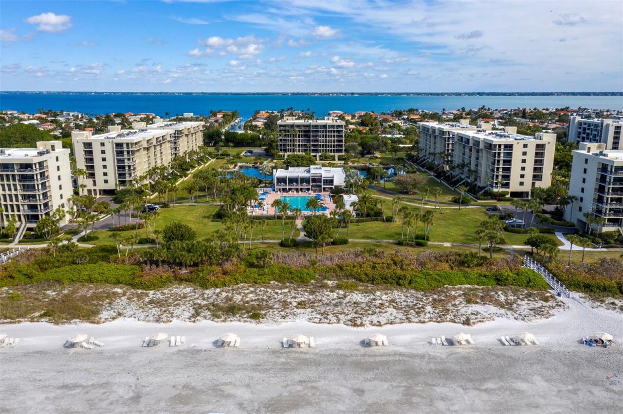 1135 Gulf Of Mexico Drive, Unit 605, Longboat Key, FL 34228 Photo