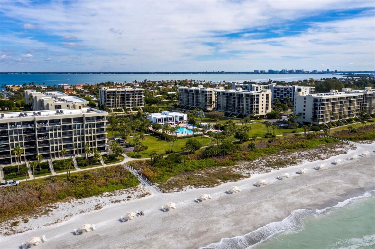 1135 Gulf Of Mexico Drive, Unit 605, Longboat Key, FL 34228 Photo