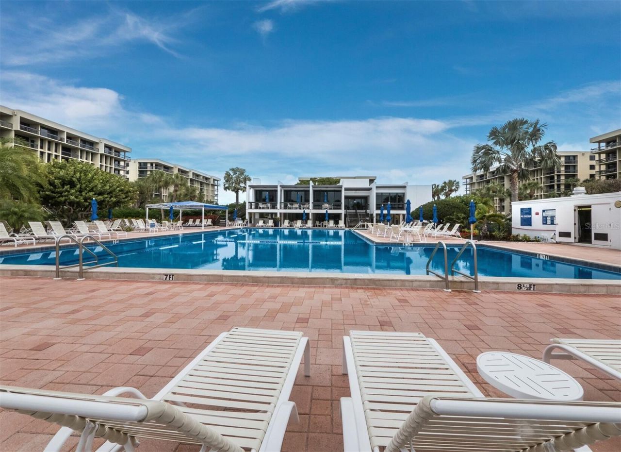 1135 Gulf Of Mexico Drive, Unit 605, Longboat Key, FL 34228 Photo