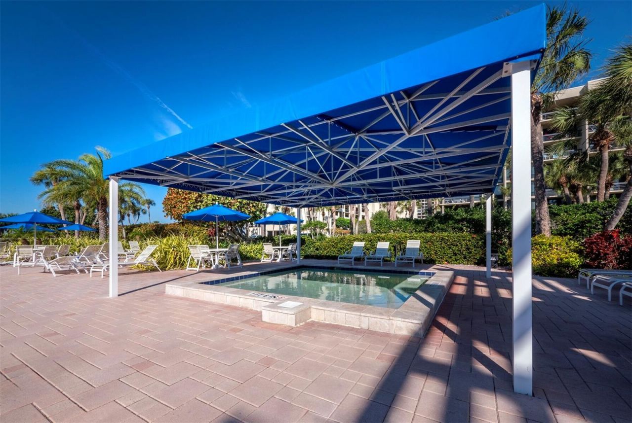 1135 Gulf Of Mexico Drive, Unit 605, Longboat Key, FL 34228 Photo