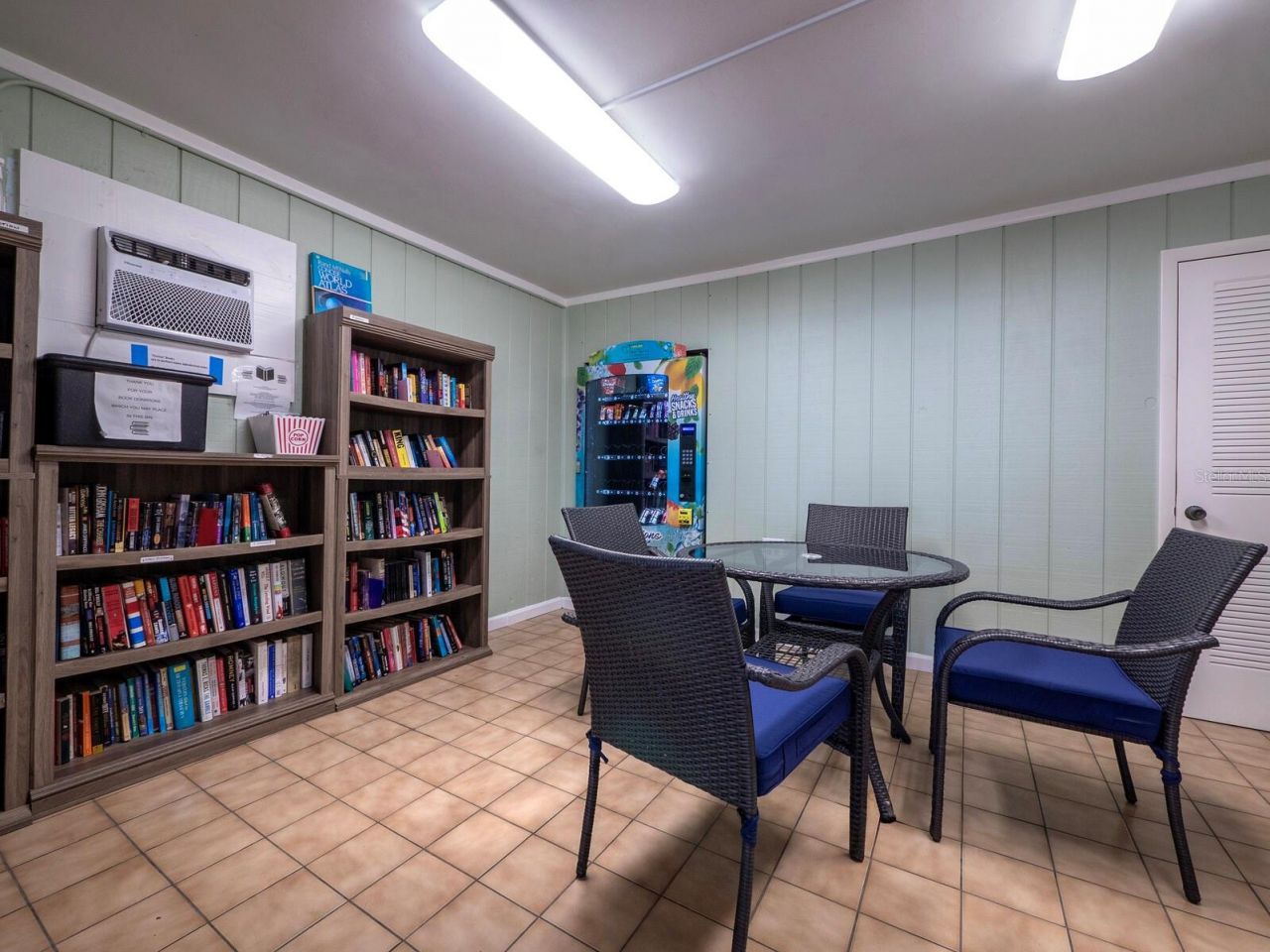 1135 Gulf Of Mexico Drive, Unit 605, Longboat Key, FL 34228 Photo