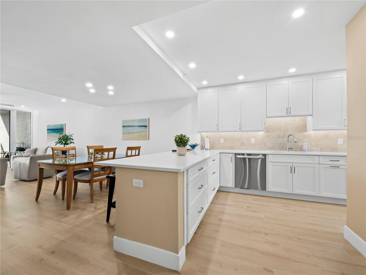 1135 Gulf Of Mexico Drive, Unit 605, Longboat Key, FL 34228 Photo