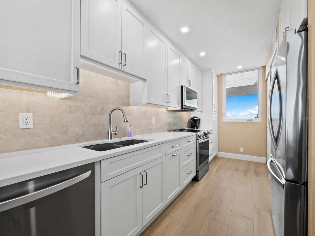 1135 Gulf Of Mexico Drive, Unit 605, Longboat Key, FL 34228 Photo