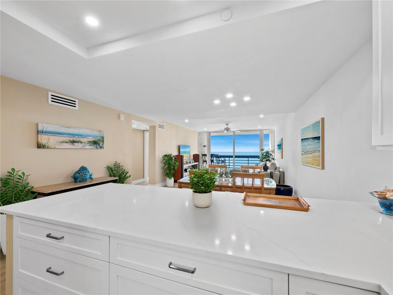 1135 Gulf Of Mexico Drive, Unit 605, Longboat Key, FL 34228 Photo