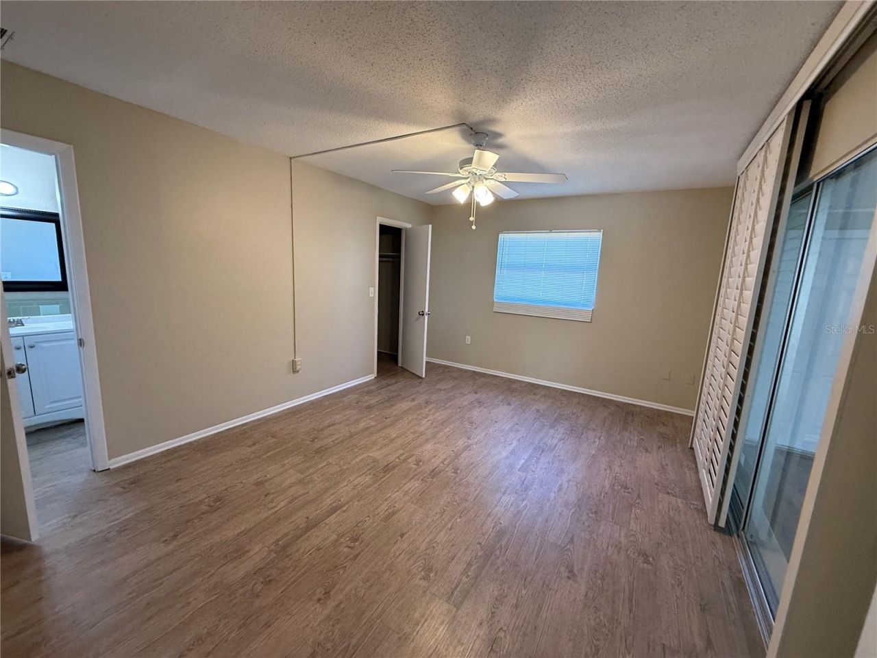 3218 Oxford Drive W, Bradenton, FL 34205 Photo