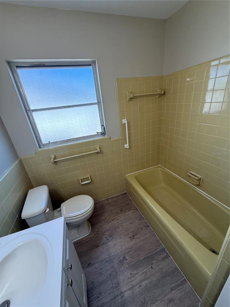 3218 Oxford Drive W, Bradenton, FL 34205 Photo