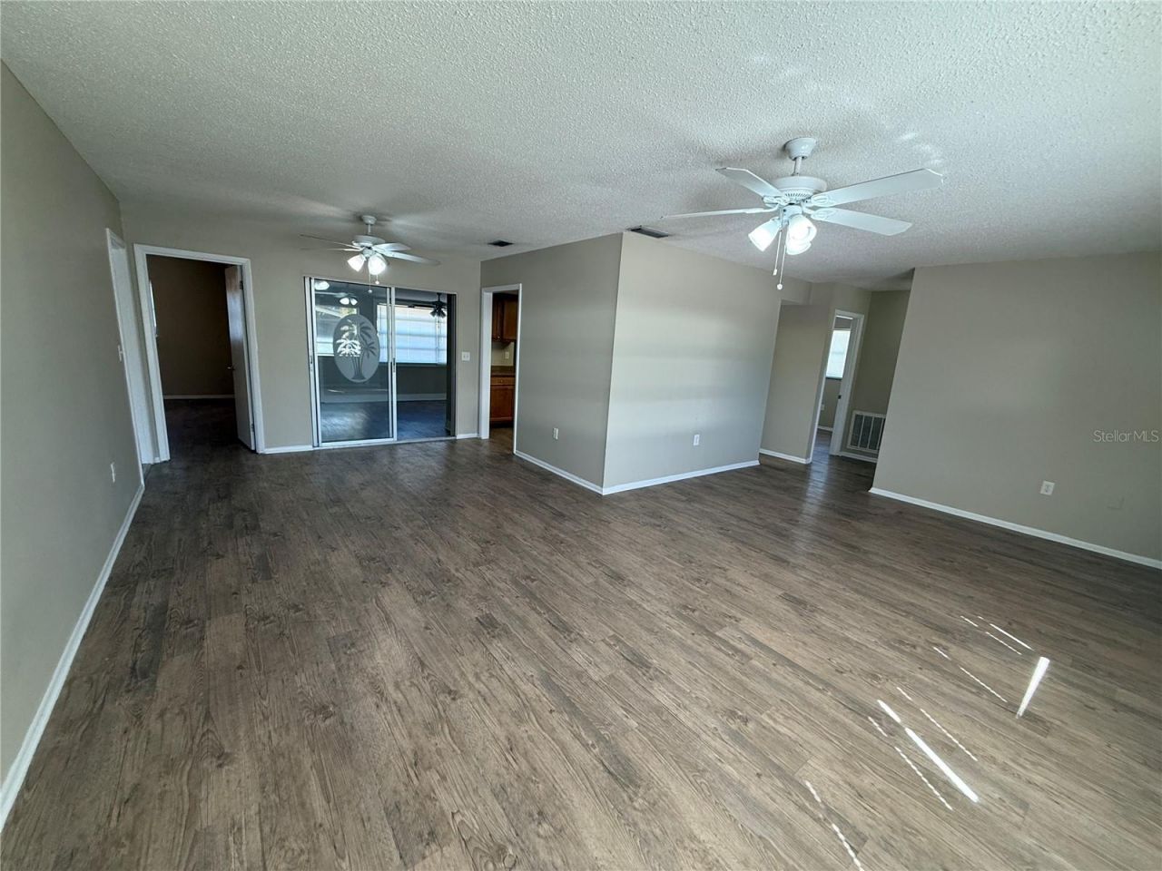 3218 Oxford Drive W, Bradenton, FL 34205 Photo