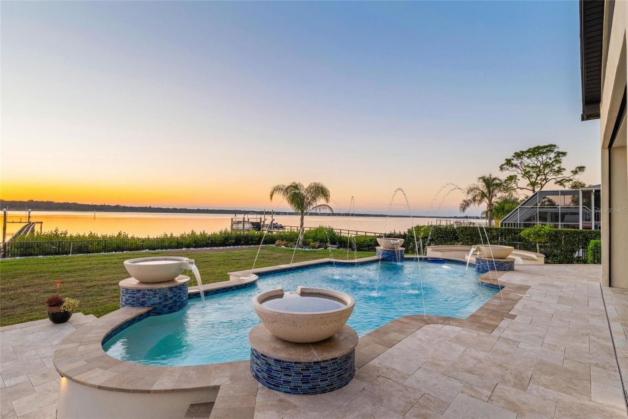 732 Shore Drive E, Oldsmar, FL 34677 Photo