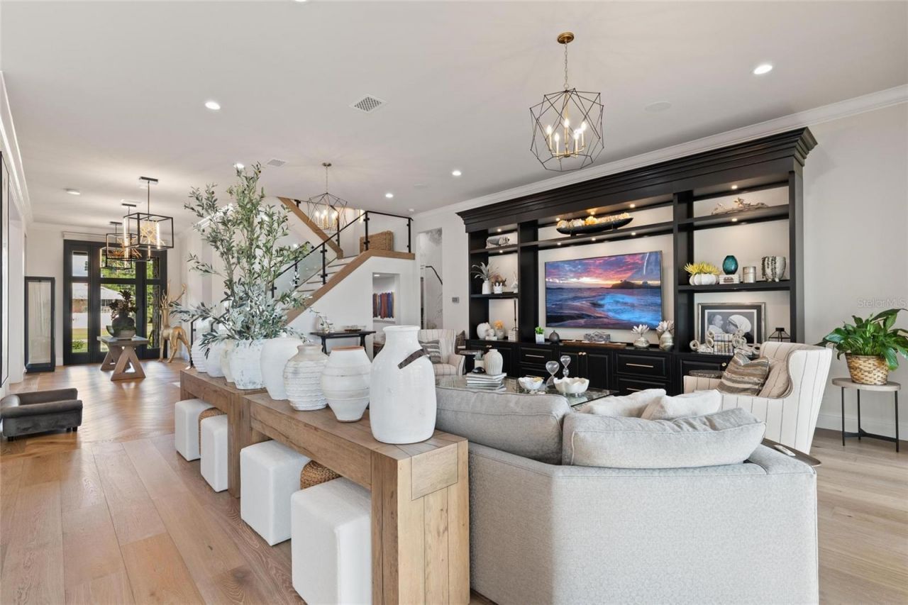 732 Shore Drive E, Oldsmar, FL 34677 Photo