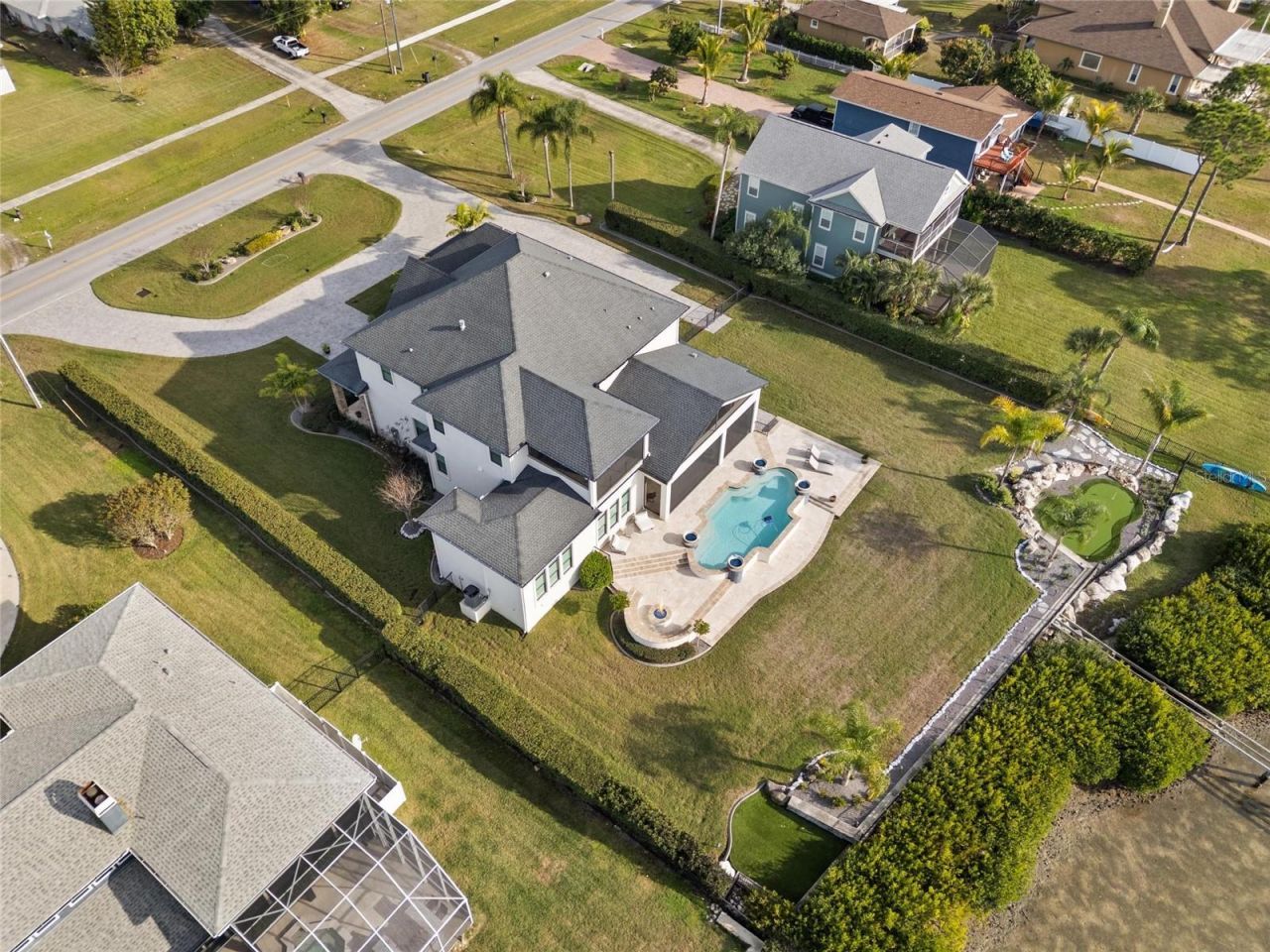 732 Shore Drive E, Oldsmar, FL 34677 Photo