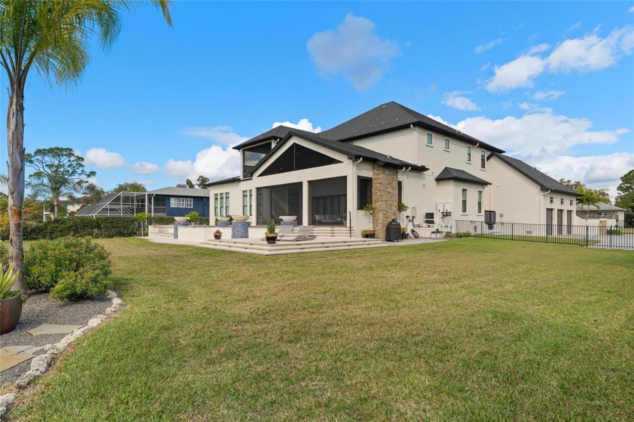732 Shore Drive E, Oldsmar, FL 34677 Photo