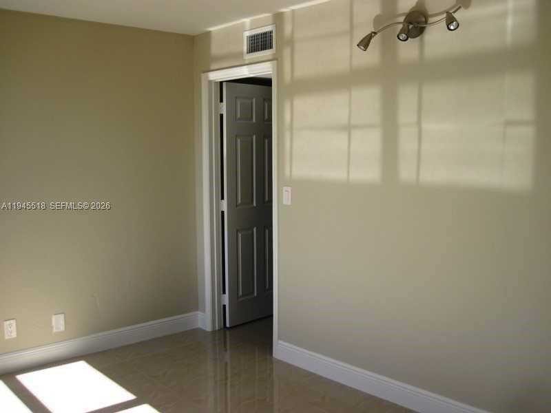 9001 SW 77th Ave , Unit C204, Miami, FL 33156 Photo