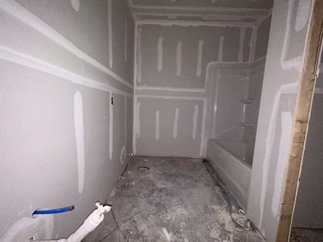 302 Valerio St. Photo 14