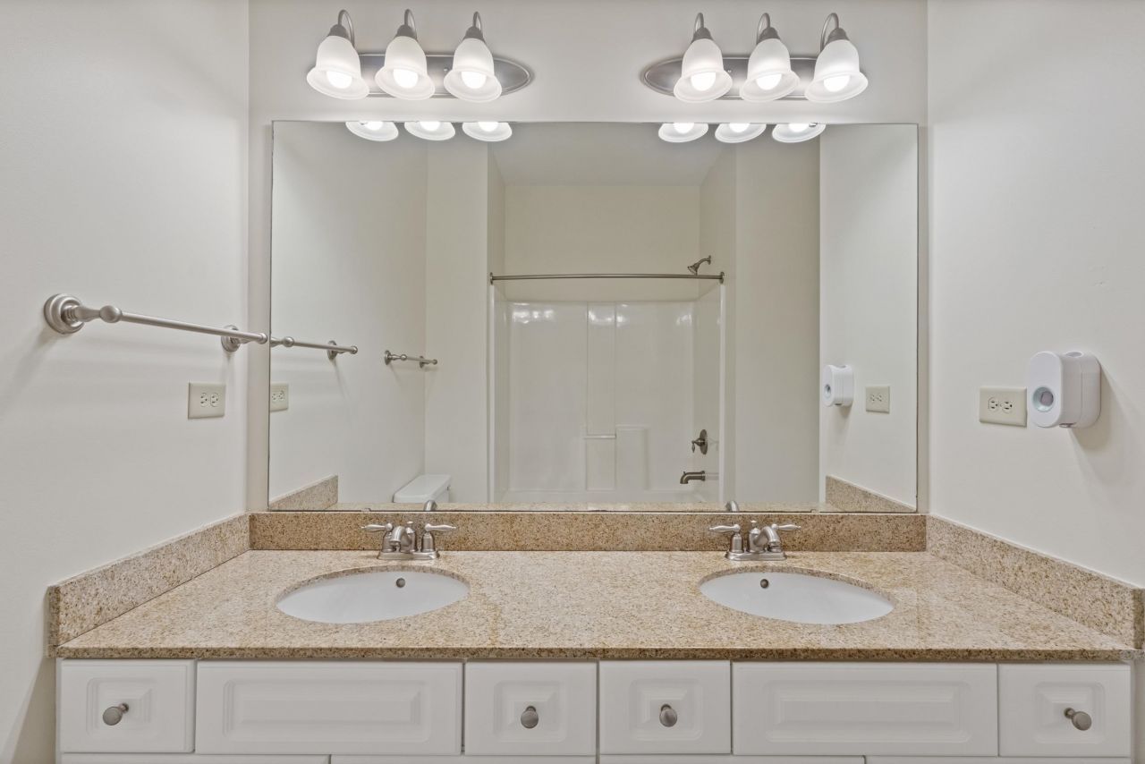 1017 World Tour Blvd. Photo 21