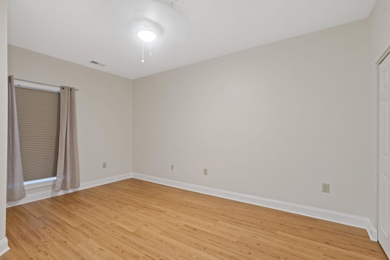 1017 World Tour Blvd. Photo 22